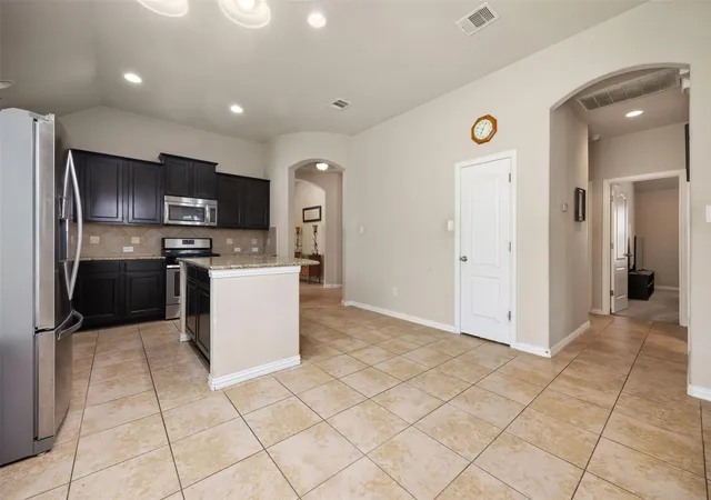Photo 3 of Single family home for sale at 258 Snow Owl Holw, Buda, TX 78610 | MLS# 7784597 | Listing updated on 2026-09-28