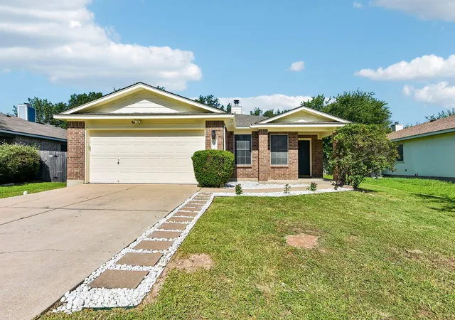 Photo 2 of Single family home for sale at 170 Kates Cv, Buda, TX 78610 | MLS# 4439607 | Listing updated on 2026-10-01