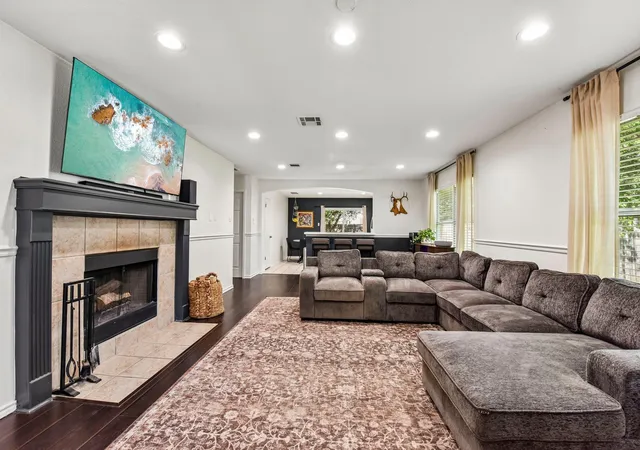 Photo 3 of Single family home for sale at 170 Kates Cv, Buda, TX 78610 | MLS# 4439607 | Listing updated on 2026-10-01