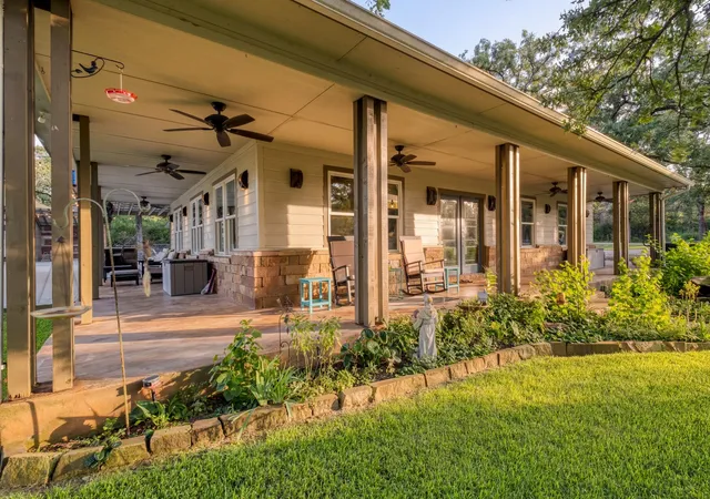 4th image of 1474 County Road B, Lexington, TX 78947 | MLS# 4487215