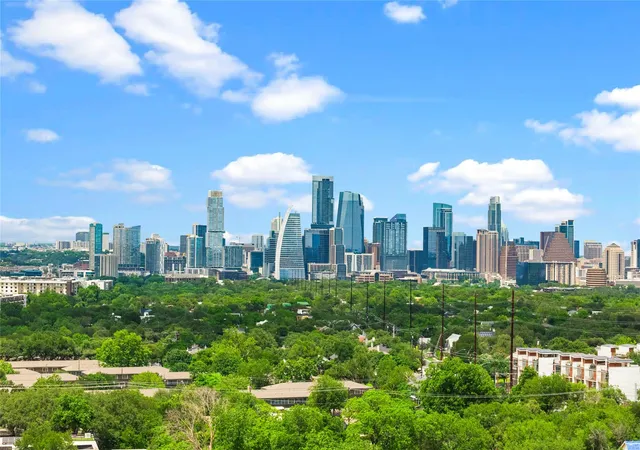 2nd image of 1102 Southwood Rd, Austin, TX 78704 | MLS# 2252367