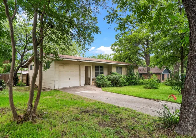 4th image of 1102 Southwood Rd, Austin, TX 78704 | MLS# 2252367