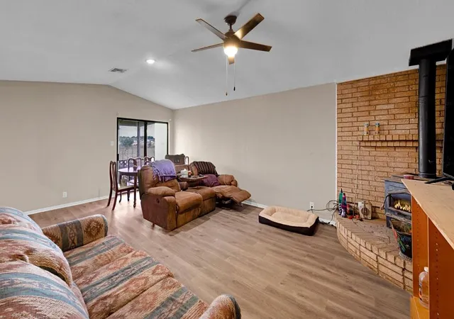 2nd image of 9796 E Us Hwy 190, Rogers, TX 76569 | MLS# 8778024