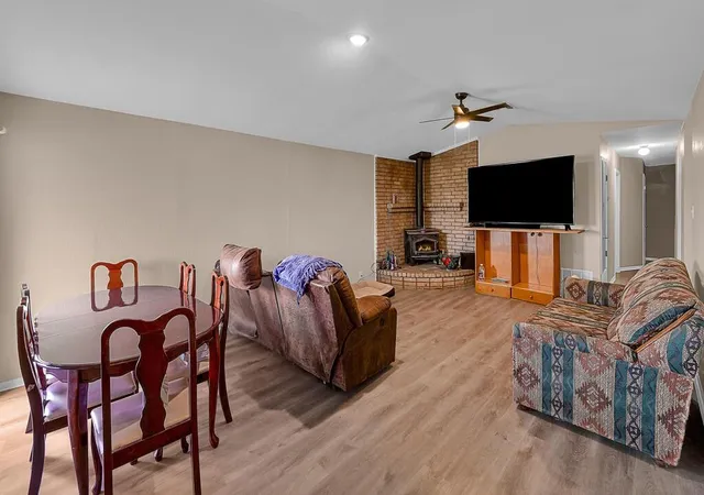 3rd image of 9796 E Us Hwy 190, Rogers, TX 76569 | MLS# 8778024