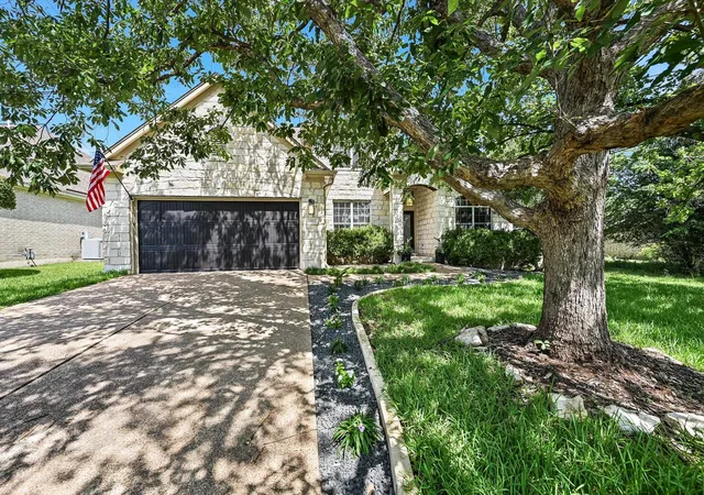 Photo 2 of Single family home for sale at 5913 Republic Of Texas Blvd, Austin, TX 78735 | MLS# 2377714 | Listing updated on 2026-10-08
