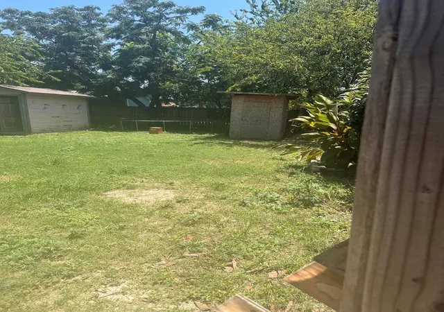 4th image of 7517 Bethune Ave, Austin, TX 78752