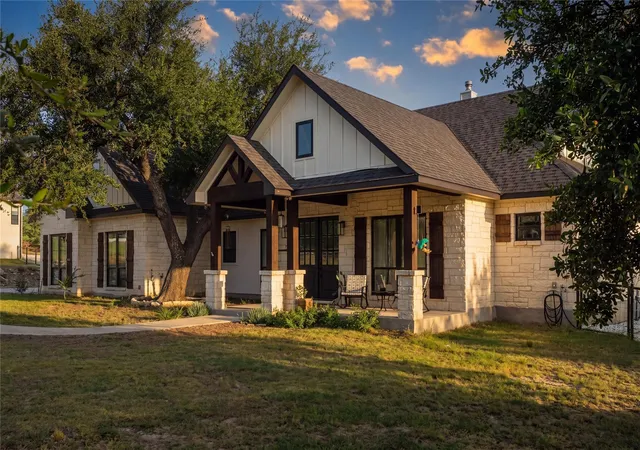 3rd image of 115 N Calvin Barrett, Blanco, TX 78606 | MLS# 8479358
