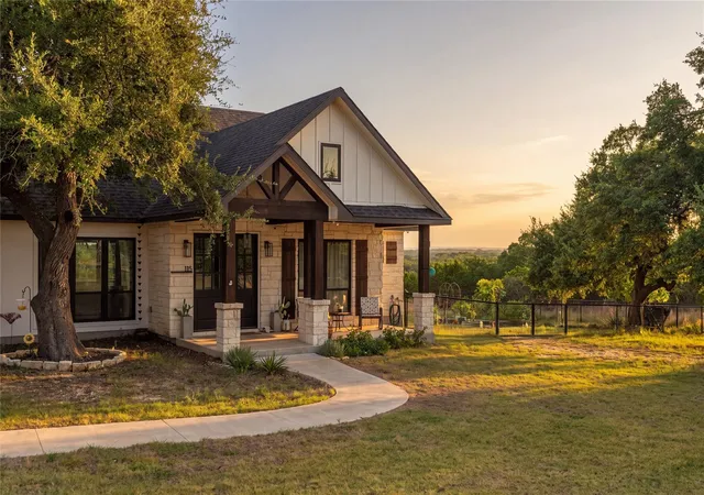 4th image of 115 N Calvin Barrett, Blanco, TX 78606 | MLS# 8479358