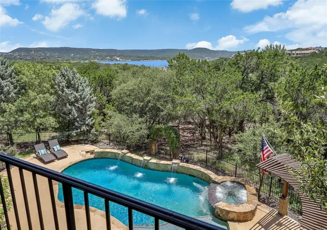 2nd image of 17408 Regatta View Dr, Jonestown, TX 78645 | MLS# 7661813