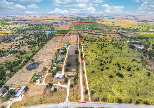Photo 4 of Land for sale at 14734 Bois D Arc Ln, Manor, TX 78653 | MLS# 7592386 | Listing updated on 2026-07-28