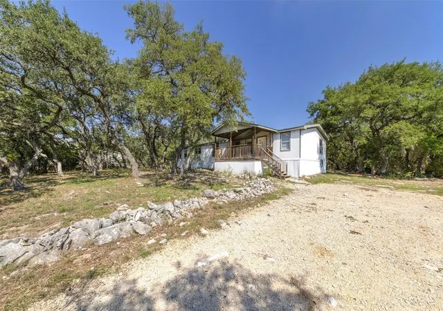 Photo 3 of Manufactured home for sale at 1205 Willis Way, San Marcos, TX 78666 | MLS# 3588208 | Listing updated on 2026-07-24