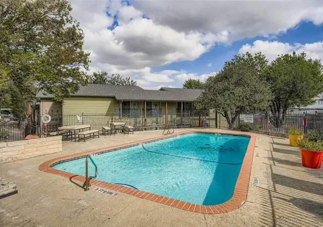 image of 2124 Burton Dr, Austin, TX 78741