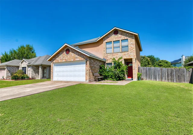 Photo 3 of Single family home for sale at 1347 Lakeside Loop, Round Rock, TX 78665 | MLS# 6198619 | Listing updated on 2026-08-21