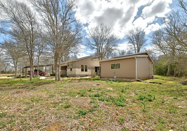 4th image of 2247 Old Hwy 20, Mc Dade, TX 78650 | MLS# 9648409