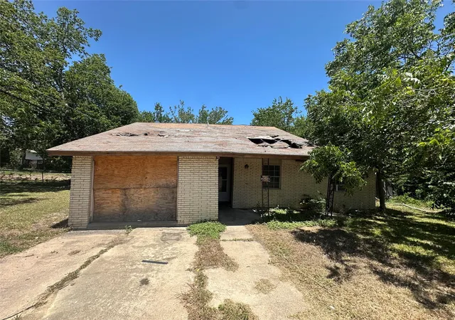 Photo 1 of Single family home for sale at 506 Forest Ct, Taylor, TX 76574 | MLS# 6977464 | Listing updated on 2026-07-29