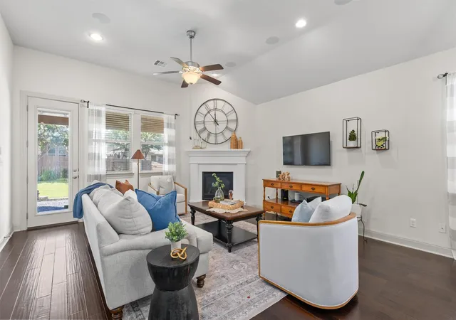 Photo 2 of Sale Pending at 2732 Florin Cv, Round Rock, TX 78665 | MLS# 9871280 | Listing updated on 2026-09-24