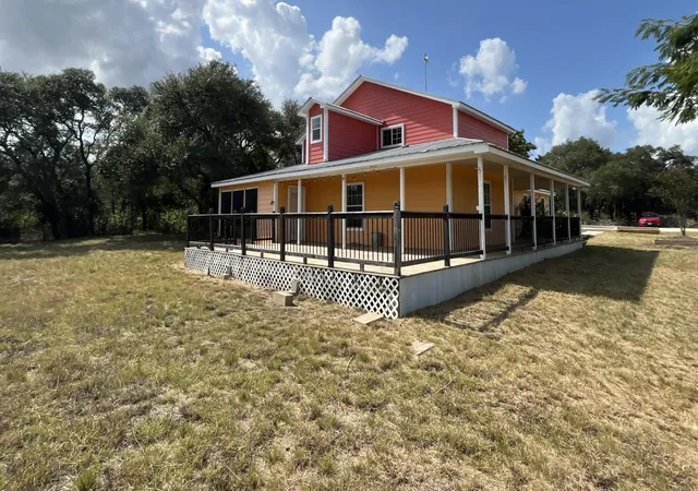 Photo 3 of Single family home for sale at 524 Rangeland Rd, Blanco, TX 78606 | MLS# 2955287 | Listing updated on 2026-10-09