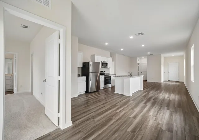 2nd image of 612 Cliff Dr, Maxwell, TX 78656 | MLS# 3231953