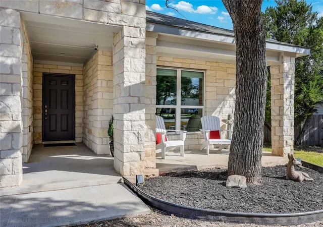 Photo 2 of Single family home for sale at 21711 Crystal Way, Lago Vista, TX 78645 | MLS# 9112946 | Listing updated on 2026-08-30