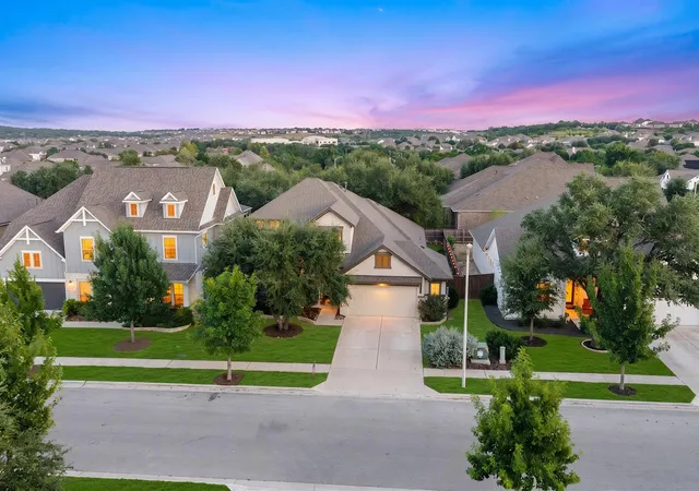 Photo 3 of Single family home for sale at 812 Heartleaf Dr, Leander, TX 78641 | MLS# 1697980 | Listing updated on 2026-09-15