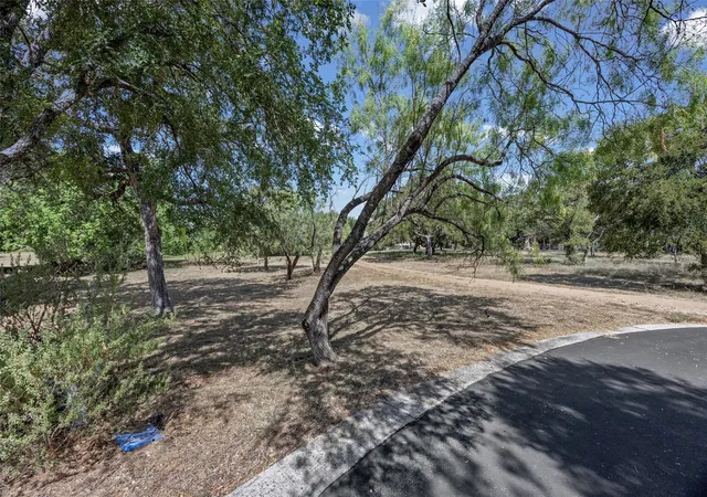 5th image of 108 Northern Spur, Horseshoe Bay, TX 78657 | MLS# 9906489
