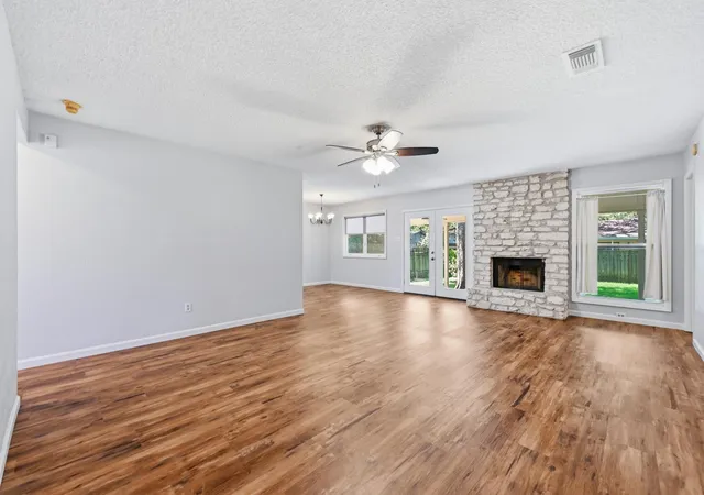 Photo 4 of Single family home for sale at 5509 Porsche Ln, Austin, TX 78749 | MLS# 8565800 | Listing updated on 2026-08-19