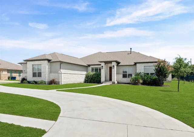 2nd image of 320 Buffalo Trl, Liberty Hill, TX 78642 | MLS# 5789256