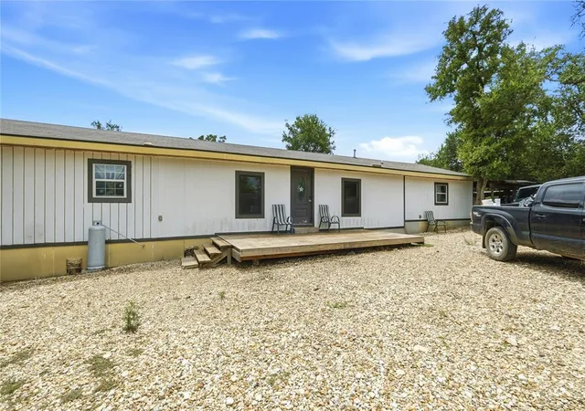 4th image of 1221 Fm 812 #A, Cedar Creek, TX 78612 | MLS# 1315564