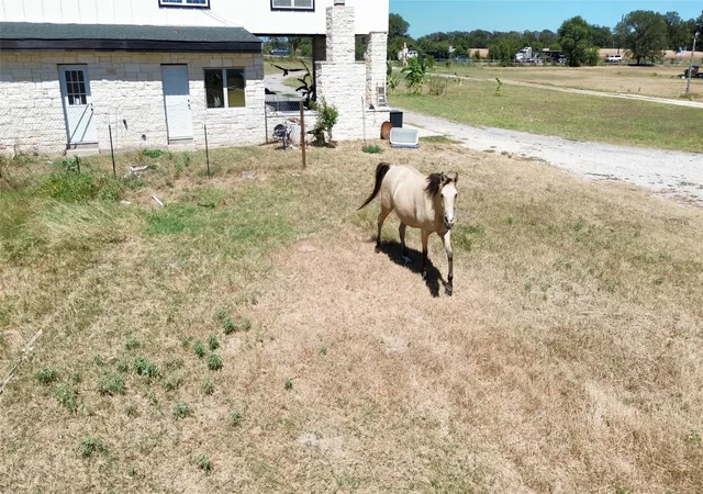 4th image of 1228 Fm 969, Bastrop, TX 78602 | MLS# 6113285