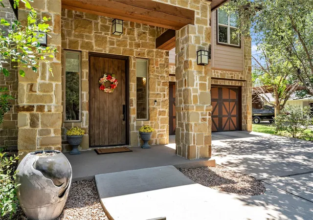 Photo 3 of Mansion for sale at 1413 County Rd 132a, Kingsland, TX 78639 | MLS# 5779757 | Listing updated on 2026-09-01