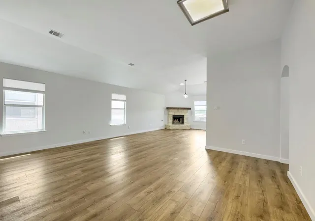 Photo 4 of Single family home for sale at 2748 Granite Crk Dr, Leander, TX 78641 | MLS# 4471130 | Listing updated on 2026-10-29