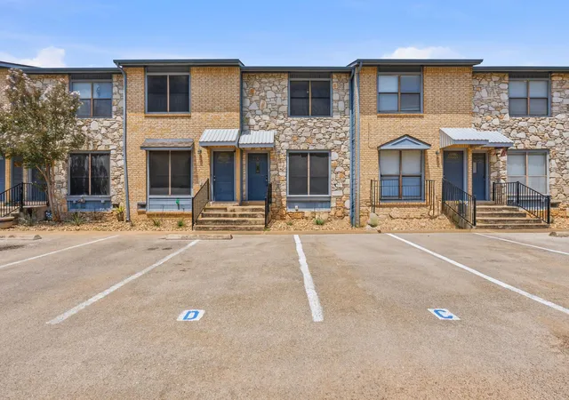 Photo 1 of Condo for sale at 3009 Whisper Oaks Ln #C, Georgetown, TX 78628 | MLS# 6086361 | Listing updated on 2026-08-07