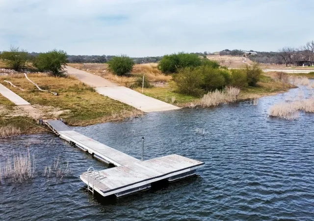 31st image of 421 Chimney Cove Dr, Marble Falls, TX 78654 | MLS# 4711113