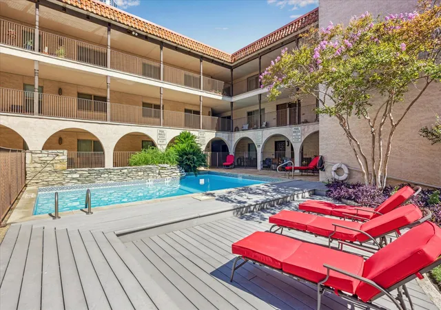 4th image of 505 W 7Th St #105, Austin, TX 78701 | MLS# 6777971