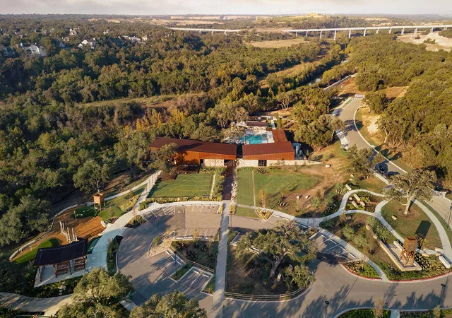 Photo 3 of Sale Pending at 553 Alameda Ln, Georgetown, TX 78628 | MLS# 5158091 | Listing updated on 2026-07-26