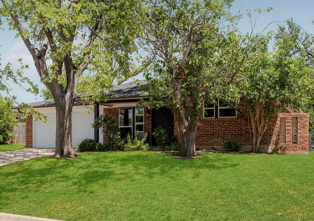 40th image of 4801 Oldfort Hill Dr, Austin, TX 78723 | MLS# 9063085