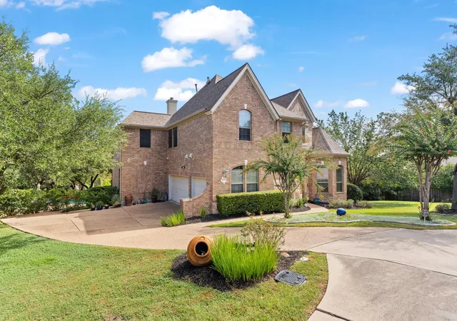 Photo 2 of Single family home for sale at 10700 Spiderling Ct, Austin, TX 78733 | MLS# 7259886 | Listing updated on 2026-08-26