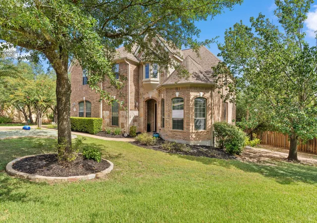 Photo 3 of Single family home for sale at 10700 Spiderling Ct, Austin, TX 78733 | MLS# 7259886 | Listing updated on 2026-08-26