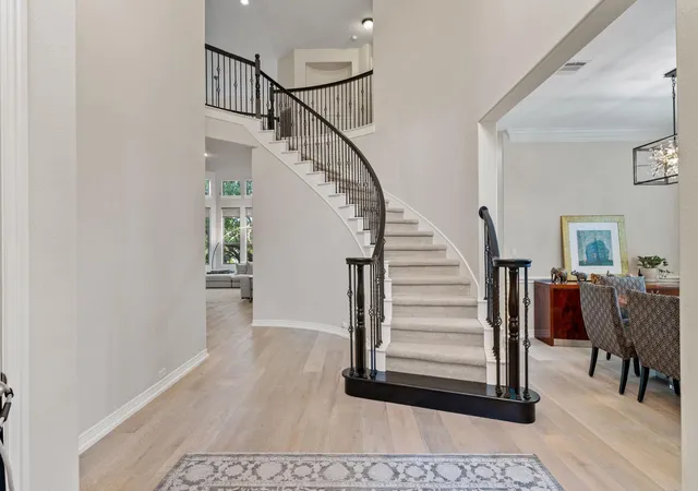 Photo 4 of Single family home for sale at 10700 Spiderling Ct, Austin, TX 78733 | MLS# 7259886 | Listing updated on 2026-08-26