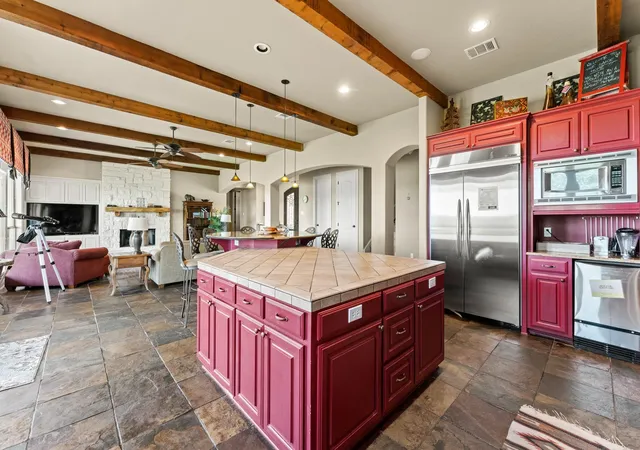 4th image of 1017 Coventry Rd, Spicewood, TX 78669 | MLS# 4984503