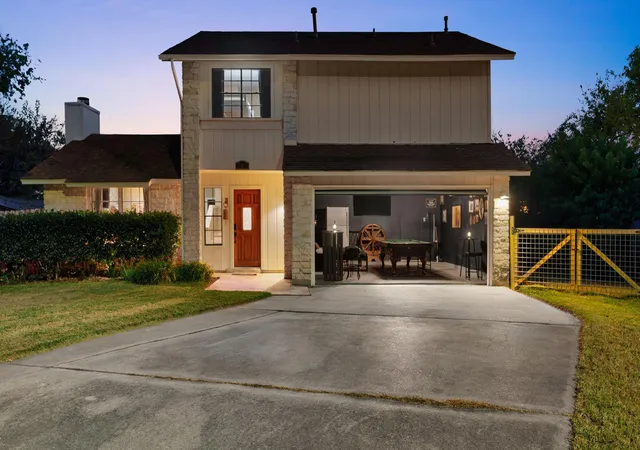 Photo 1 of Single family home for sale at 11611 Spotted Horse Dr, Austin, TX 78759 | MLS# 3781857 | Listing updated on 2026-09-15