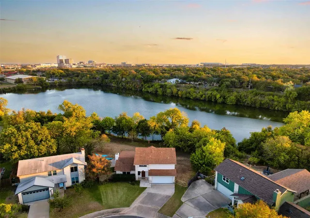 Photo 3 of Single family home for sale at 11611 Spotted Horse Dr, Austin, TX 78759 | MLS# 3781857 | Listing updated on 2026-09-15