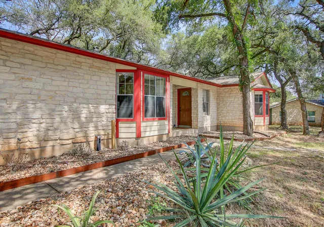 Photo 2 of Single family home for sale at 12708 Quail Cv, Buda, TX 78610 | MLS# 4292813 | Listing updated on 2026-09-25