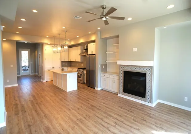 Photo 3 of Single family home for sale at 2501 Bruin Dr #52, Spicewood, TX 78669 | MLS# 1568792 | Listing updated on 2026-07-30