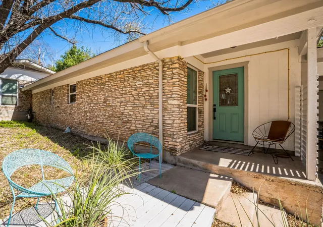 4th image of 3303 Doolin Dr #A, Austin, TX 78704 | MLS# 4747930