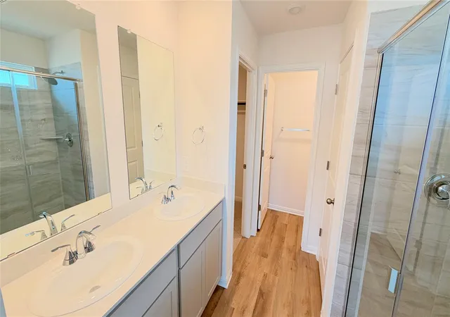 Photo 3 of Single family home for sale at 113 Woodbrook Dr, Georgetown, TX | MLS# 7340524 | Listing updated on 2026-10-15