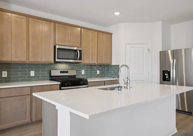 Photo 3 of Single family home for sale at 801 Universal Dr, Hutto, TX 78634 | MLS# 4889889 | Listing updated on 2026-09-02