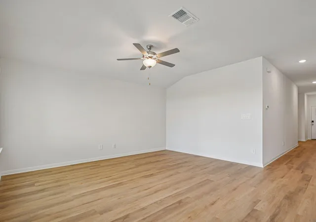 Photo 2 of Single family home for sale at 132 Sleep Holw, Jarrell, TX 76537 | MLS# 2850433 | Listing updated on 2026-08-04