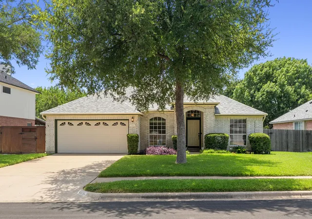 Photo 1 of Single family home for sale at 303 Sycamore Dr, Cedar Park, TX 78613 | MLS# 4103609 | Listing updated on 2026-09-19