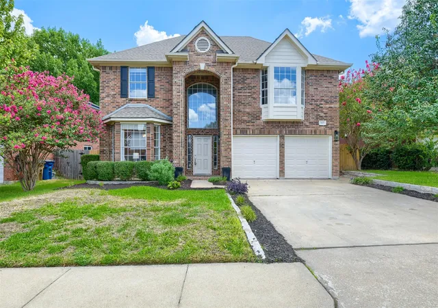 Single family home for sale at 7809 Elkhorn Mountain Trl, Austin, TX 78729 | MLS# 6973322